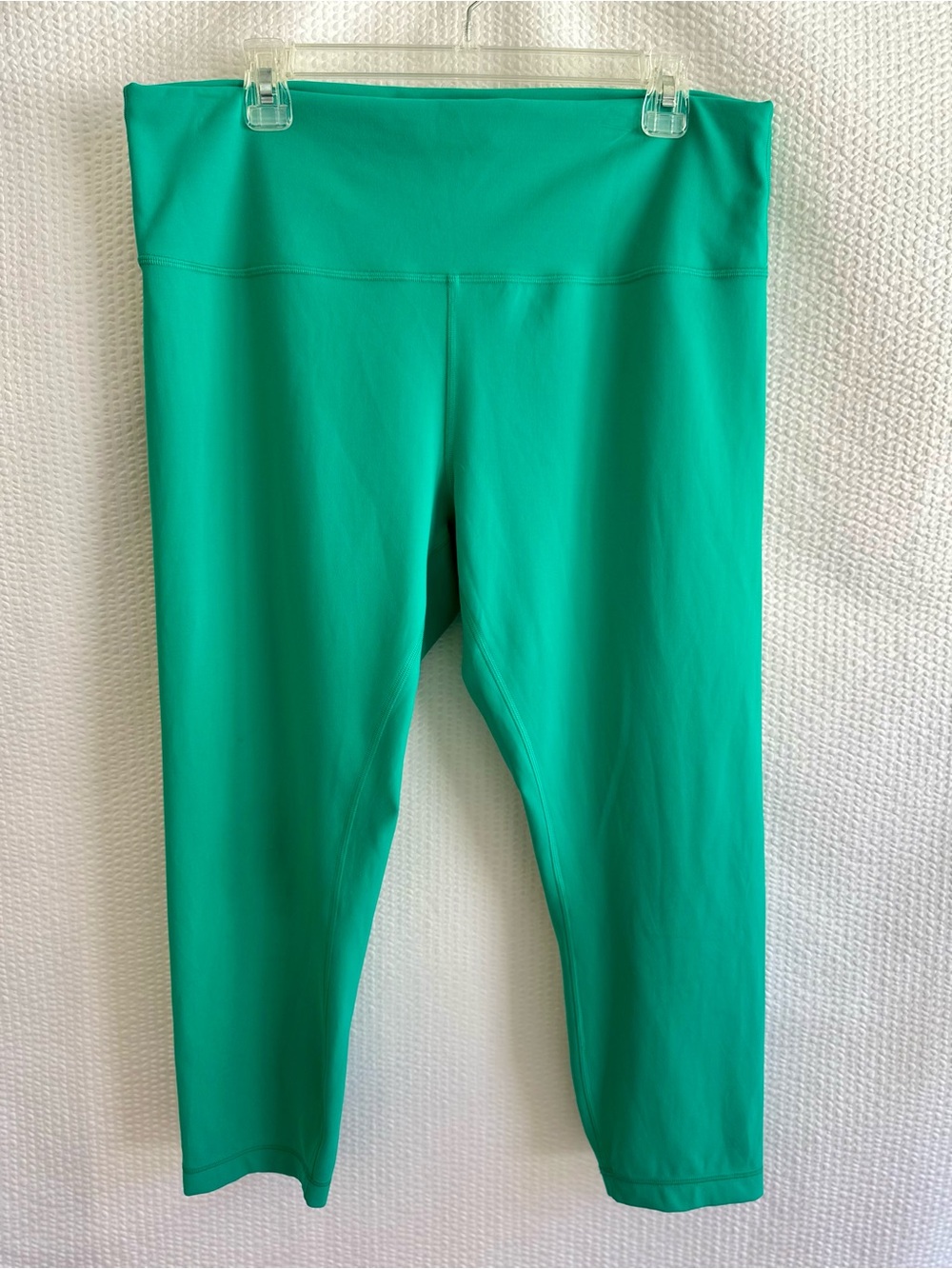 LULULEMON Wunder Train High Rise Crop 23” Green Leggings Everlux Women’s Size 18